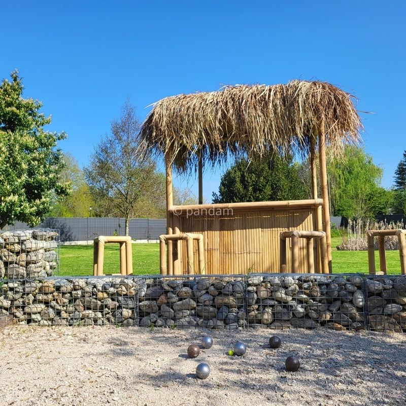 Tiki bar de bambú con palapa clara + 4 sillas – Ambiente tropical - Envío GRATIS