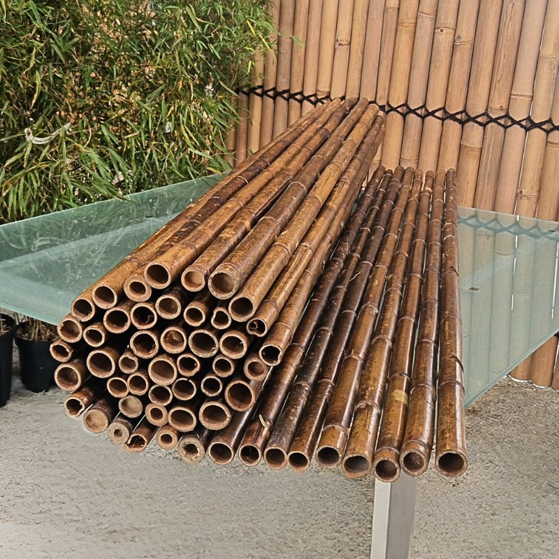 Rollo de valla de bambu negro de 2 metros