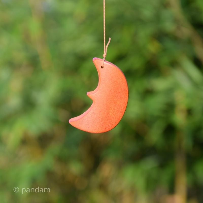 Campana de viento de bambù con pajarera